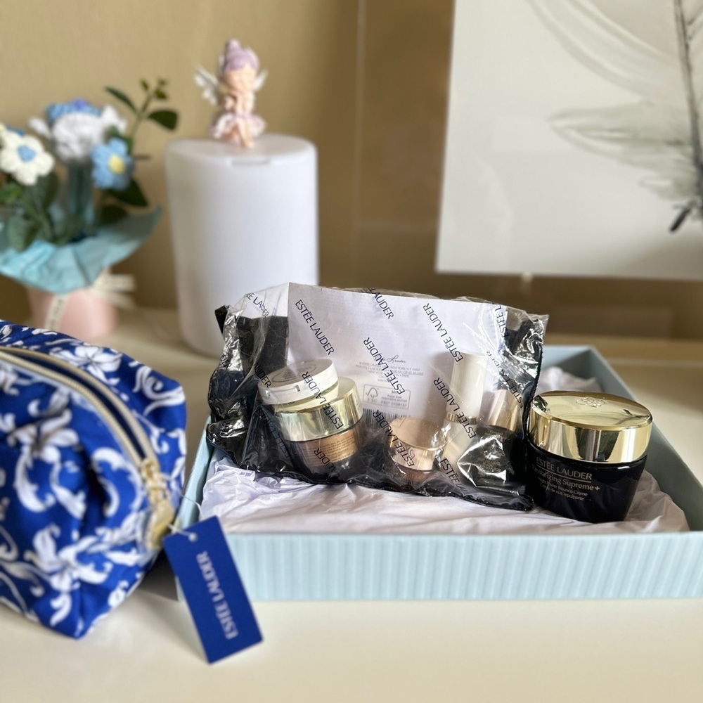 NEW Estée Lauder Blue Royale 7-Piece Gift Set